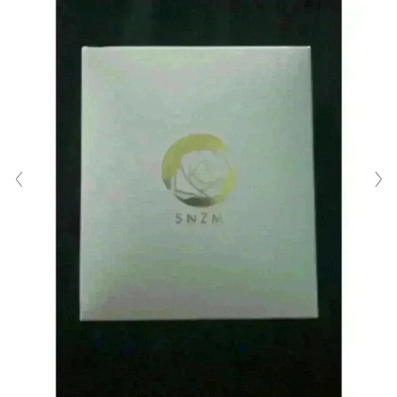 🌻NWOT SNZM NECKLACE - Picture 2 of 4